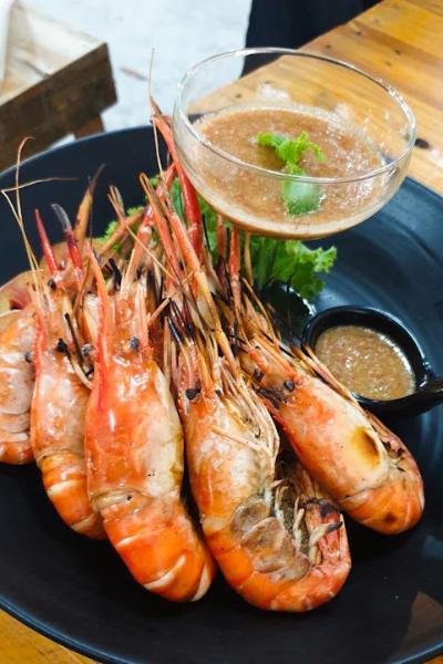Twins Café & Bistro – Restaurant in Pathum Thani, Bangkok