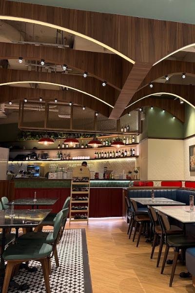 Smith & Co., restaurant in Pathum Wan, Bangkok
