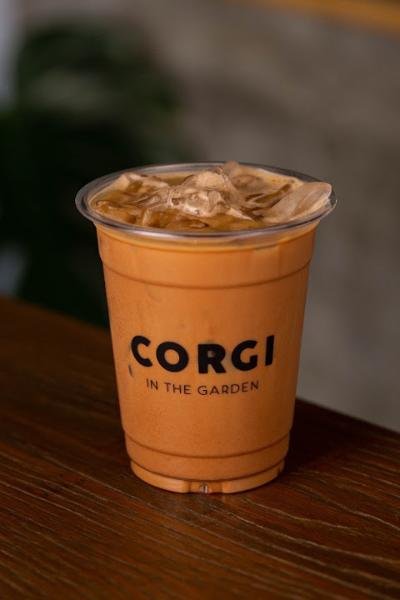 Corgi in the Garden – Café in Phasi Charoen, Bangkok