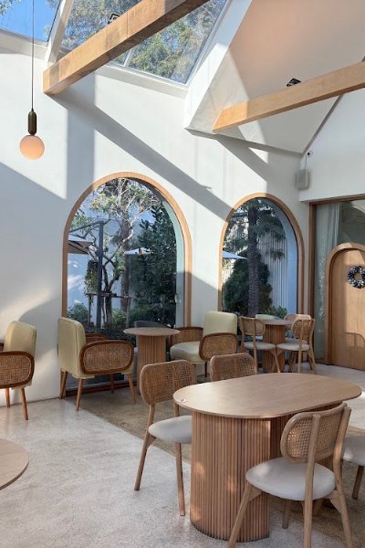 Churn Buttery – Café in Lat Krabang, Bangkok