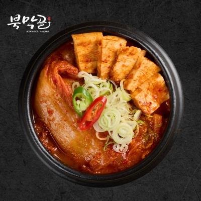 Kimchi Jjigae at Bookmagol