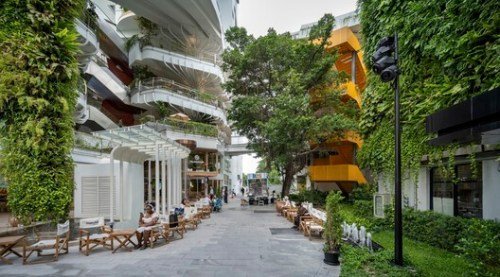 Garden staircases and sky bridges at Marché Thonglor