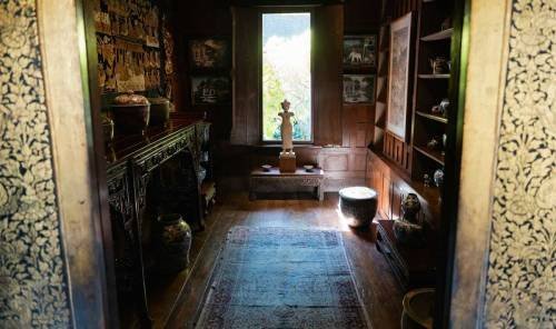 Guided tour of the teak houses at Jim Thompson House Museum