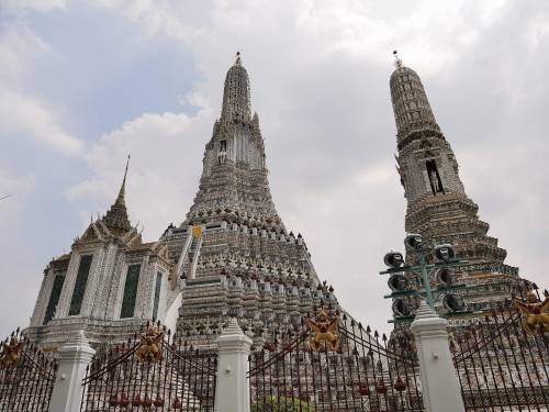 Central prang at Wat Arun (river pier)