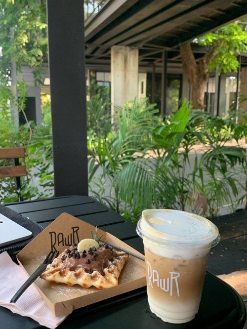 Kroffle Chocolate Mousse at RAWR Cafe