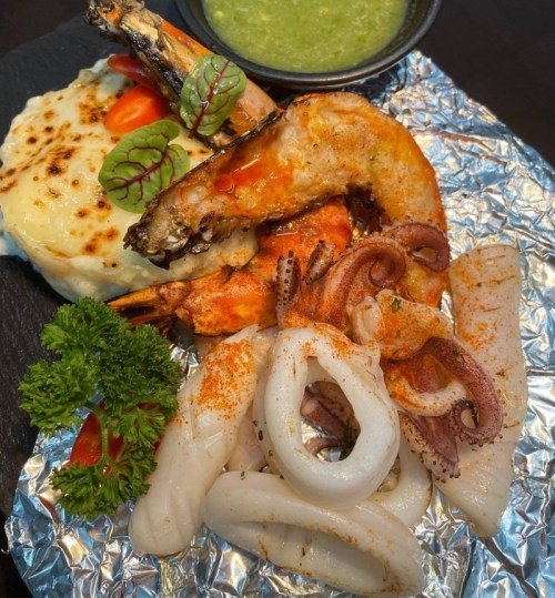 Tiger Prawn & Grilled Squid at High Tide Eatery & Bar