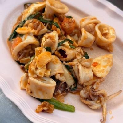 Squid with salted egg at Ngowpochana
