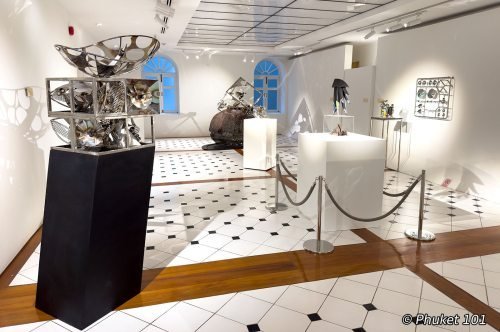 Baan Chao Phraya Art Gallery at Phra Athit Road